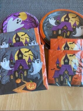 Halloween Haunted House Paper Plates & Napkins - Purple/Orange Ghost Design